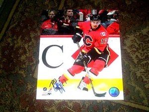 Rene Bourque Autographed Calgary Flames 8x10 Photo  COA - Picture 1 of 2