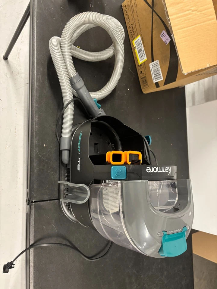 Kenmore KW2001 Spotlite Carpet Cleaner & Pet Stain Cleaner Vacuum 15L-FOR PARTS - Image 1 of 4