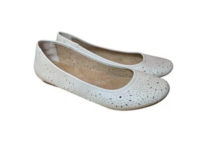Womens Cliff Ballet Flats 10 Cream Beige Starburst Perforations White Mountain - Picture 1 of 7