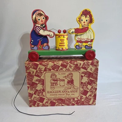 Raggedy Ann & Andy Parade Fisher Price 经典限量版拉玩具带盒 — 第 1/4 张图片