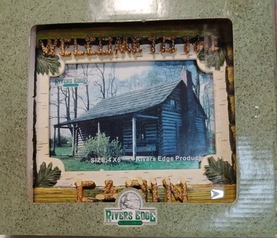 Casa de troncos rústica con marco de fotos Rivers Edge “Welcome to the Cabin” 4x6 Foto 1 de 4