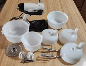 Vintage 1950’s Sunbeam Mixmaster 12 Speed Stand Mixer w/ Extras - WORKING. READ - Bild 1 von 9