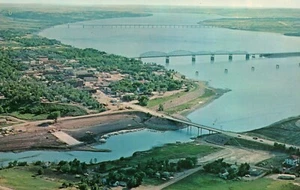 Chamberlain Aerial View Missouri River Fort Randall SD South Dakota Postcard - Picture 1 of 2