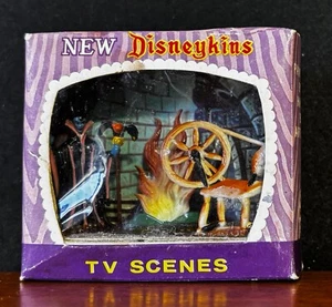 VINTAGE Marx - RARE 2nd Series DISNEYKINS TV Scene "Maleficent" - Ex/Mt - Picture 1 of 4