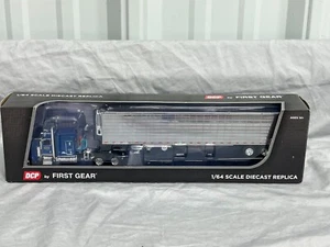 Peterbilt 389 Flattop DILLON Trucking Chrome Reefer DCP 1:64 NIB 60-0920 - Picture 1 of 10