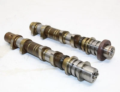 Árbol de levas de distribución de motor Subaru Forester 2010 2,5 turbo admisión completa Foto 1 de 4