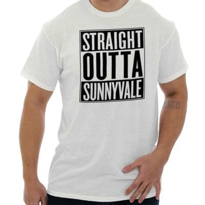 Camiseta Camiseta Straight Outta Sunnyvale California Travel para mujer u hombre cuello redondo Foto 1 de 4