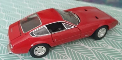 MINIATURE 1.18 FERRARI 365GTB.4 DAYTONA - Photo 1/3