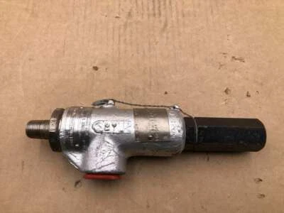 Dresser 1990C-1 1/2" Consolidated Safety Relief Valve , Steel 140PSI 34GPM - Image 1 of 4