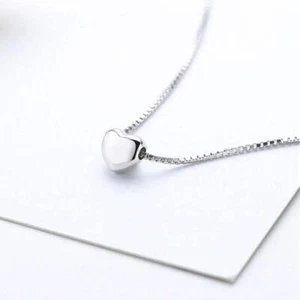 Collar colgante en forma de corazón de moda minimalista para mujer - Imagen 1 de 8