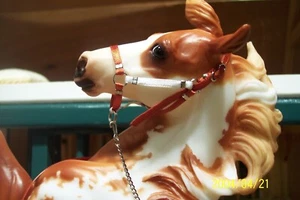 Halter Jaapi HIDALGO con cadena de plomo se adapta a Breyer tradicional, no para caballos reales - Imagen 1 de 2