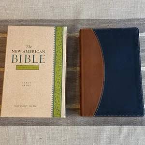 THE NEW AMERICAN BIBLE REVISED EDITION LARGE PRINT OXFORD TAN & BLUE - Imagen 1 de 17