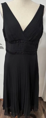 Vestido de cocktail Anne Klein 100% seda preto fluido frisado sem mangas tamanho 10 - Imagem 1 de 4