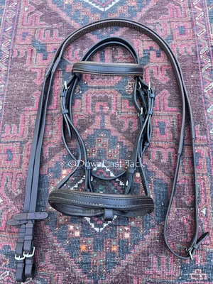 Brida para eventos NUNN FINER marrón tamaño completo y riendas de agarre suave a juego - venta al por menor $380 Foto 1 de 4