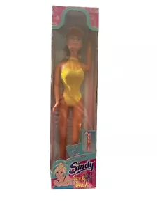 Sindy Sun And Beach 00268 New In Box - Picture 1 of 4