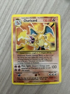 Pokemon 2022 Charizard holo Legendary Collection - Foto 1 di 2