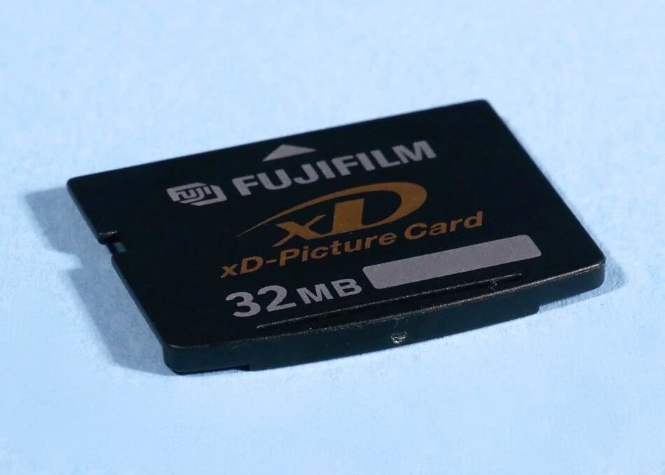 Fujifilm Olympus xD Picture Card 32MB * Fujifilm Olympus * Fully Working - Image 1 of 1