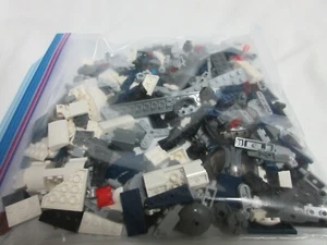 USED LEGO LOT OF 250 + PIECES ALL COLORS,SIZES AND SHAPES Most from #268 starwar - Picture 1 of 3