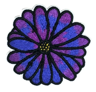 Patch Sew On Iron On Embroidered Clothing Hats Jackets Coat  Daisy FLOWER A197 - Image 1 of 3