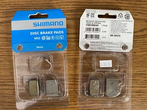 2 PAIR OF SHIMANO DEORE BR-M555 RESIN DISC BRAKE PADS, (M02) & SPRING, Y8B598040 - Picture 1 of 1