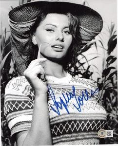Foto firmata Sophia Loren autografata 8x10 Donna del fiume La River Girl Beckett - Foto 1 di 1
