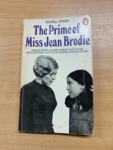 1969 MURIEL SPARK THE PRIME OF MISS JEAN BRODIE PENGUIN 179 FICTION PB BOOK (P2) - Imagen 1 de 13