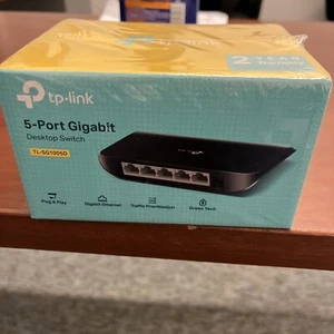 TP-Link TL-SG1005D 5-Port Gigabit Ethernet Desktop Switch. New, Sealed - Photo 1/2