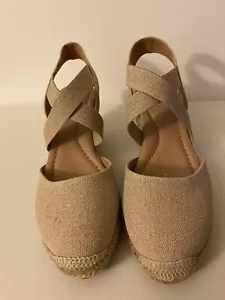Easy Spirit seMeza7 goldene Riemchenschuhe mit Keilabsatz Größe 9M. - Bild 1 von 6
