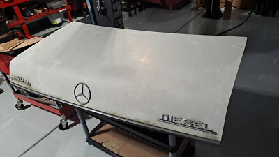 77-85 MERCEDES-BENZ  280CE  300D 240D  W123  SEDAN, COUPE TRUNK  LID  OEM Emblem - Image 1 of 4