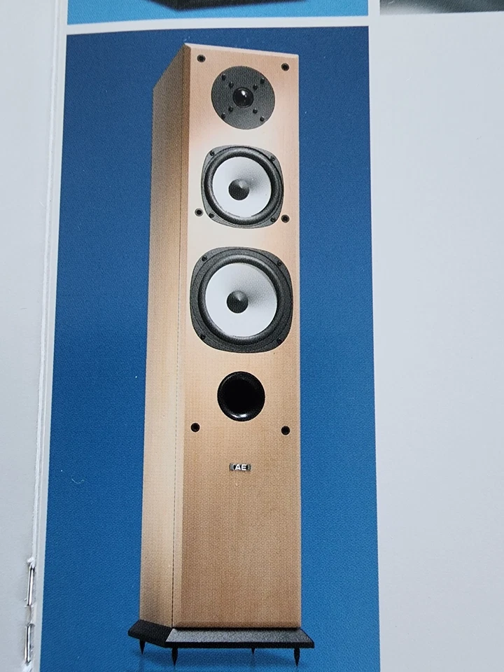 Par de 3 torres Acoustic Energy Aelite para cine en casa. Foto 1 de 1