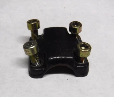 Abrazadera de manillar OEM 2010 CAN-AM SPYDER RT RTS RT-S SE5 709400631 H69-2 Foto 1 de 3