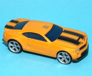 TRANSFORMERS ROTF RPM SPEED BUMBLEBEE 100% COMPLETE 2009 HASBRO - Picture 1 of 4