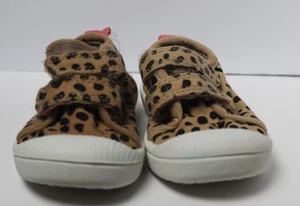 Cat & Jack Mädchen Canvas gepunktet beige Schuhe Größe 4 - Bild 1 von 3