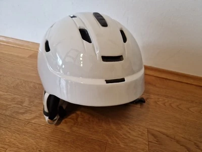Crivit Skihelm Jugend Frauen Gr. M Kopfumfang 56-58 cm Skibrillenhalter von 2021 - Bild 1 von 4