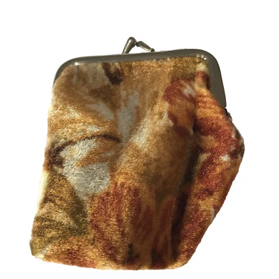Cartera Cambio Monedero Vintage Kisslock Floral Terciopelo Terciopelo Años 70 Boho MCM Otoño Alfombra Foto 1 de 4