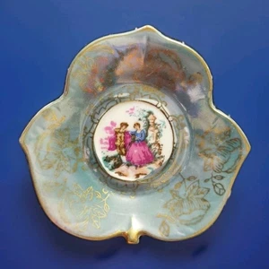 Lugenes Japan Ceramic Leaf-Shaped Trinket Dish Pale Green Couple Cameo Scene - Picture 1 of 10