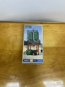 Kibri Schwarz Concrete Works Double Silo HO Scale Kit #39931 Complete - Picture 1 of 5