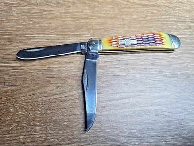 Navaja de Bolsillo Plegable Rough Rider Lockback Ámbar Jigged Bone Trapper RR1069 Foto 1 de 4