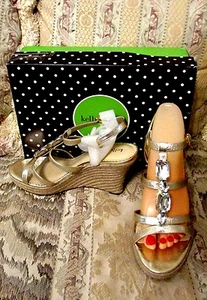 NIB KELLY & KATIE RACHEL RHINESTONE EMBELLISHED OPEN TOE WEDGE SANDALS SZ 8.5 - Picture 1 of 11