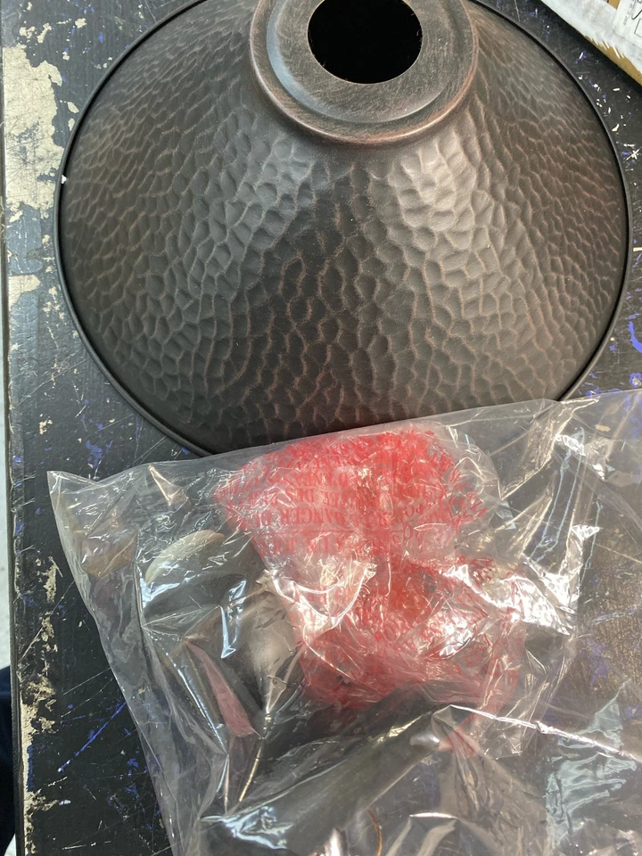 Luz de techo exterior semi-enjuagada Vaxcel T0667 Outland 12" - hierro envejecido/dorado claro Foto 1 de 1