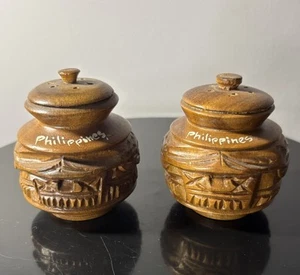 Vintage Salz- und Pfefferstreuer aus geschnitztem Holz Philippinen asiatische Hütte Retro - Bild 1 von 9