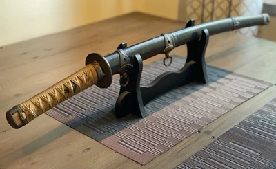 Auténtico IJN Gunto de la Segunda Guerra Mundial, Koto, firmado 肥前國住忠吉作 ("Tadayoshi") - ¡HAZ OFERTA! Foto 1 de 4