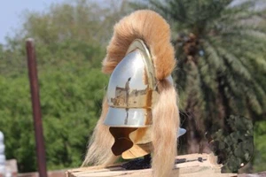 Casco Pilos, finales del siglo IV - III a.C. Casco de latón con cresta mejor para disfraz - Imagen 1 de 6