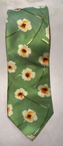 HUGO BOSS cravate pure soie  vert et fleurs - Picture 1 of 4