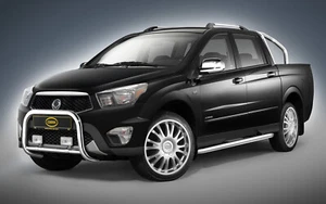 Ssangyong Actyon Sports year 12-: COBRA front guard hanger - Picture 1 of 1