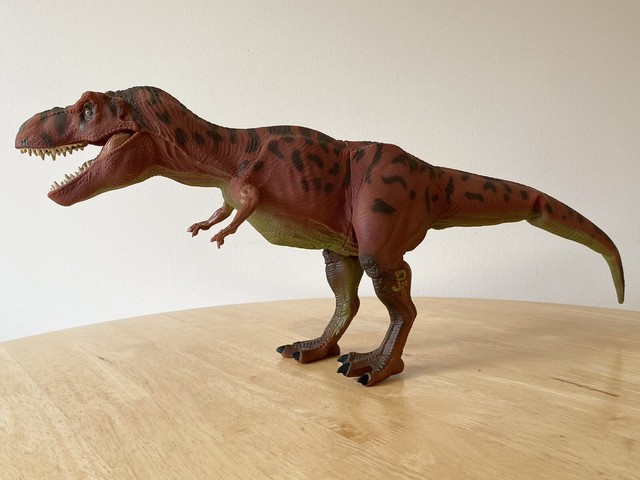 Dinossauro Tiranossauro Rex - Boneco com Som Jurassic World - JP Toys -  Brinquedos e Actions Figures para todas as idades