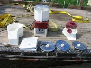 Robot Coupe R2 Commercial  Food Processor Industrial Restaurant  with 5 Blades - Picture 1 of 4