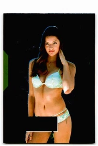 Vanessa Hanson Skybox Metal Universe Champions 2021 modelo de novato #43 - Imagen 1 de 2