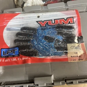 Señuelo de pesca de lubina de plástico suave YUM - Diseñado específicamente para lubina, 3 pulgadas - Imagen 1 de 12