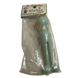 NUEVO Prendedor de ropa de juguete de sonajero para bebé Plakie de colección años 60 en paquete azul - Imagen 1 de 6